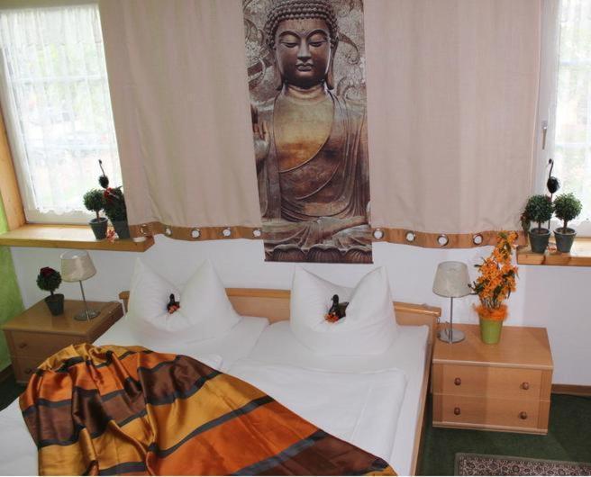 Hotel Gruener Baum Stollberg/Erzgeb. Chambre photo